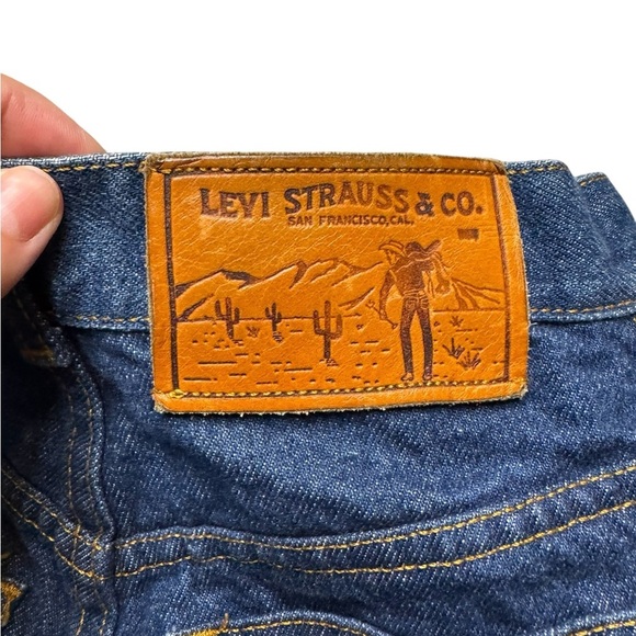 👖 Vintage Levi’s Dark Blue‎ Straight Leg Women’s Jeans Size 24 ✨ - Picture 5 of 6